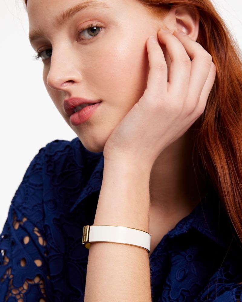Kate Spade Floating On A Cloud Idiom Bangle White | 3964015-PB