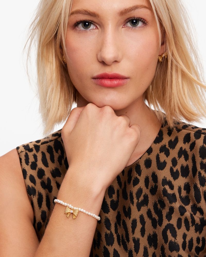 Kate Spade Wrapped In A Bow Pearl Charm Bracelet Gold | 6572083-FP